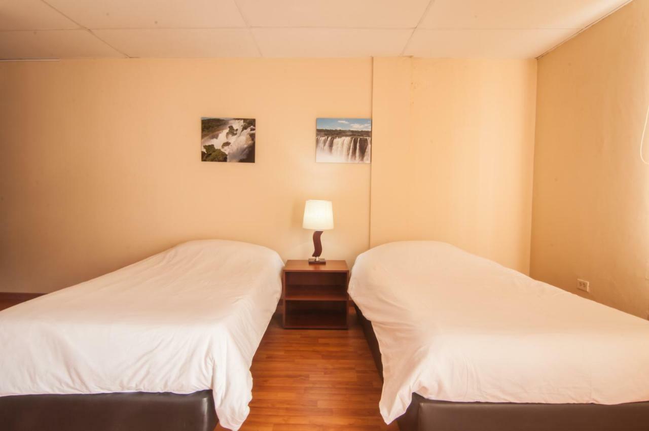 Sausalito Hostel Попаян Экстерьер фото