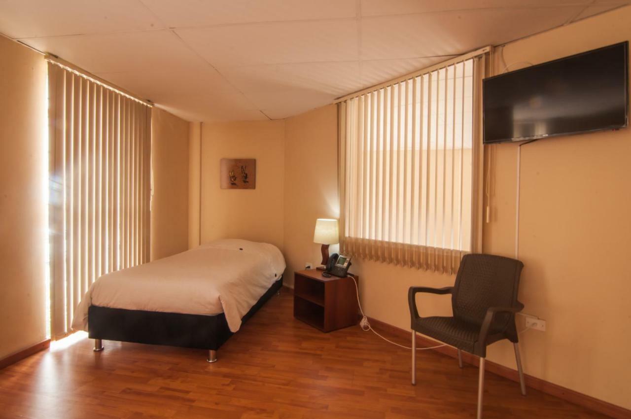 Sausalito Hostel Попаян Экстерьер фото
